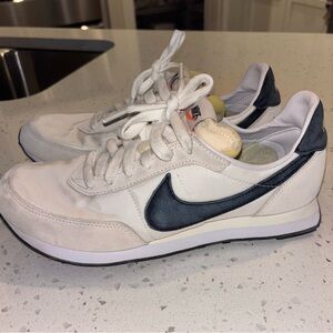 Nike Women's Cream and Navy Athletic Shoes